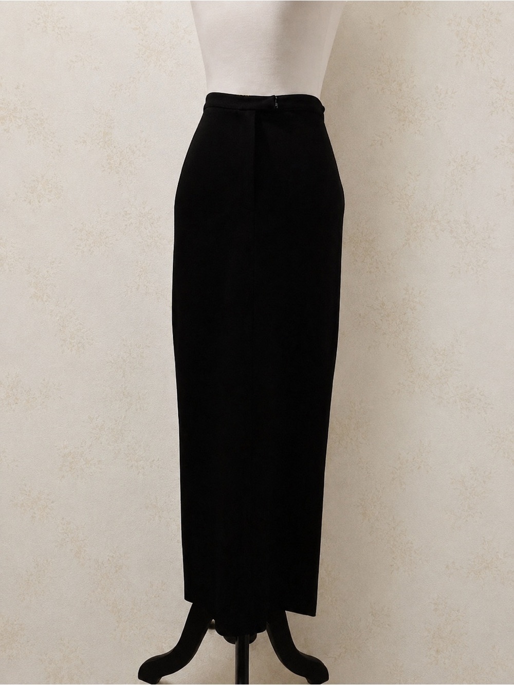 Bebe Black Maxi Skirt w/back slit Size: 2